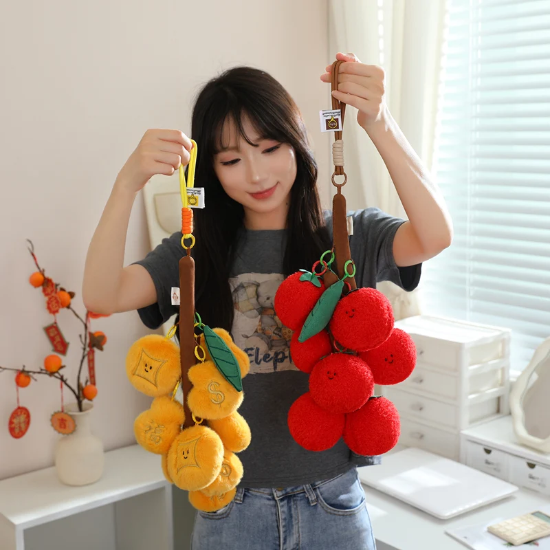 クリエイティブかわいいフルーツストリングぬいぐるみソフトパープルブドウライチトマトゴールドコインペンダントおもちゃカーテンぶら下げギフト装飾