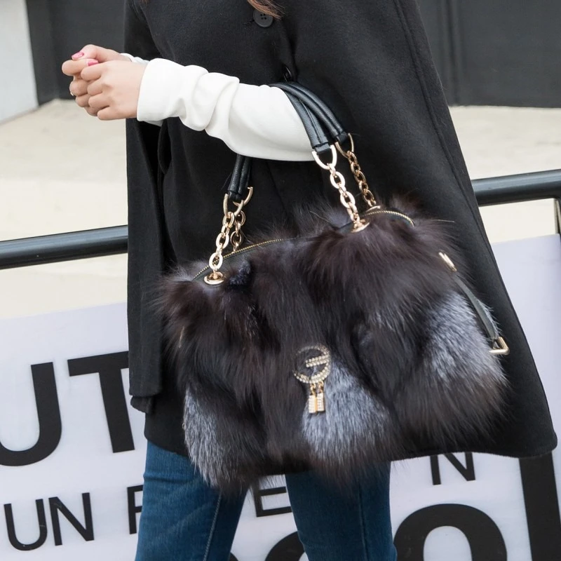 

High Quality Women's Real Fur Shoulder Bag Luxury Fox Fur Tote Winter Fashion Large Capacity Fur Crossbody Bag