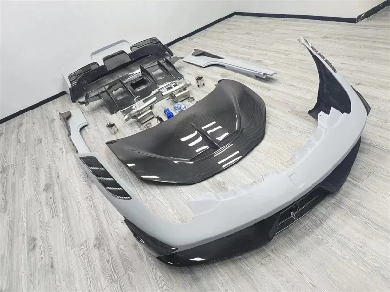 Passend für 458 Italian Spider Karosserie-Kit SP-Stil Halb-Kohlefaser Frontstoßstange, Heckstoßstange, Seitenschweller, Motorhaube