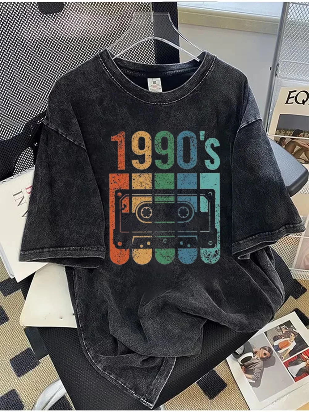 T-shirt à manches courtes avec imprimé cassette des années 90, t-shirt en coton surdimensionné, imprimé rétro musical nostalgique, haut décontracté pour hommes et femmes