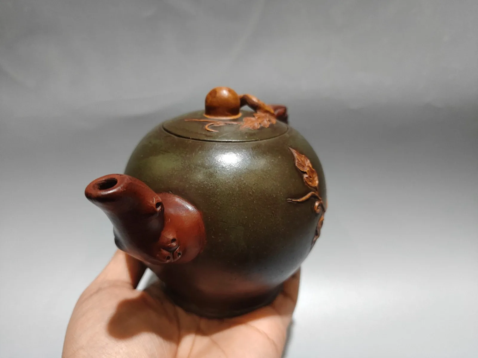 Chinese Yixing Zisha Clay Handmade Exquisite Gourd Teapot 122033