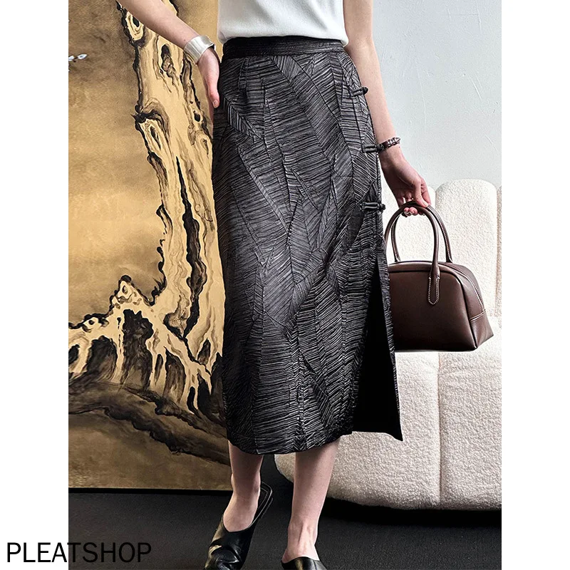 

Women's Chinese Style Retro Black Buckle Design Skirt, Spring Pleated High Waist Skirt, Women Clothing, New