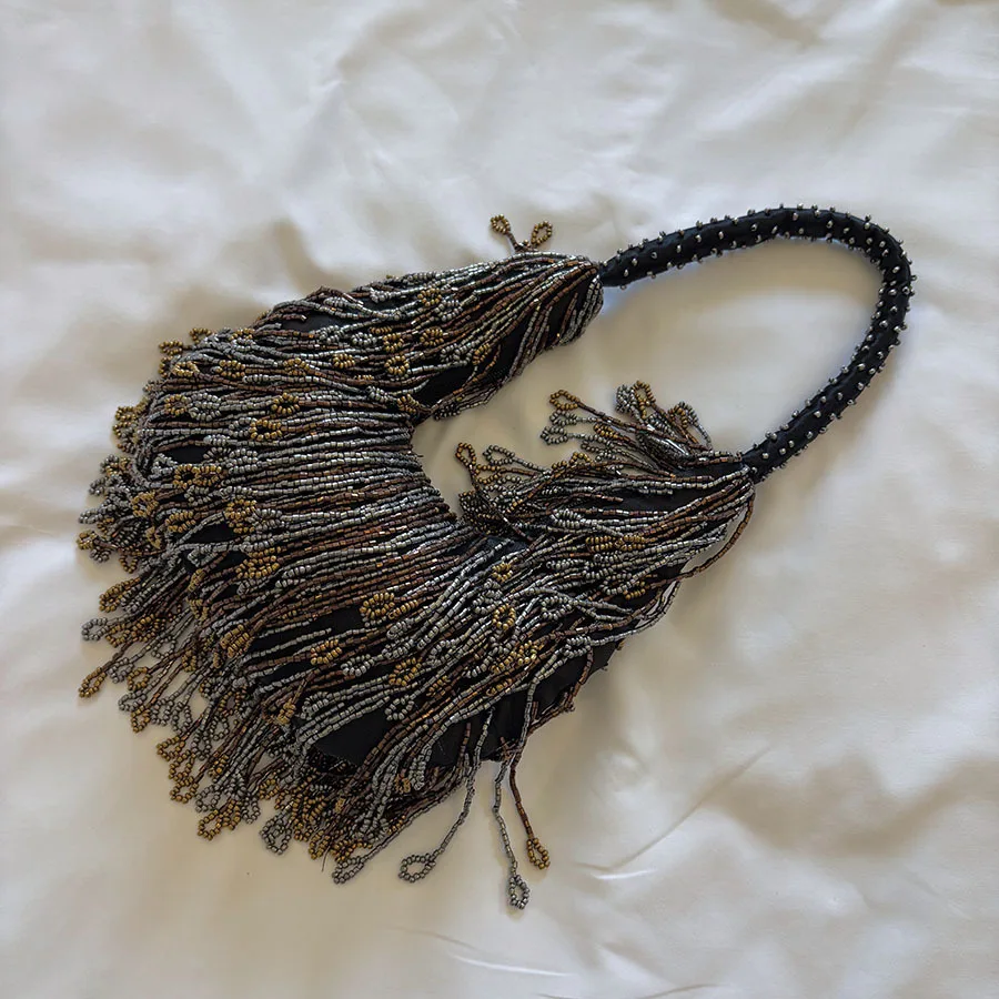 Vintage Hand Woven Beaded Shoulder Bag French Casual Fashion Elegant Retro Luxury Design Color Blocking Women Tassel Handbags
