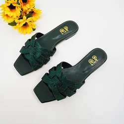 2024 summer women's flat bottomed open toe slippers,fashionable and casual rhinestone outdoor slippers, anti slip beach slippers