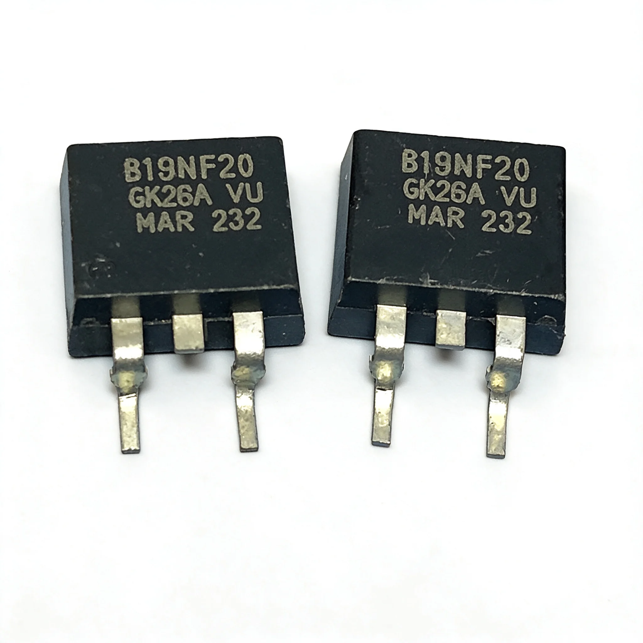 5piece B19NF20 STB19NF20 200V 15A TO-263