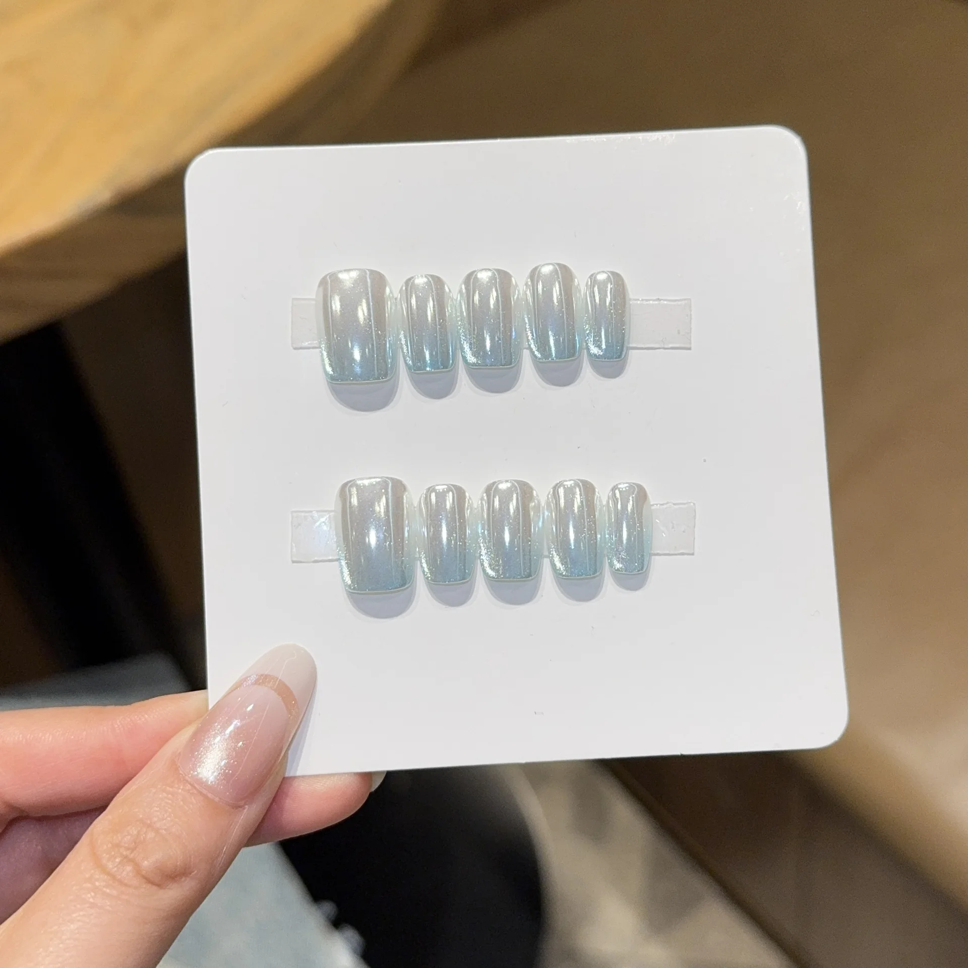 

10pcs Handmade Short Press On Nails Shiny Ice Blue Cat Eye Aurora Design Sweet Cool Fake Nails Wearable Nails Art Tips For Girls