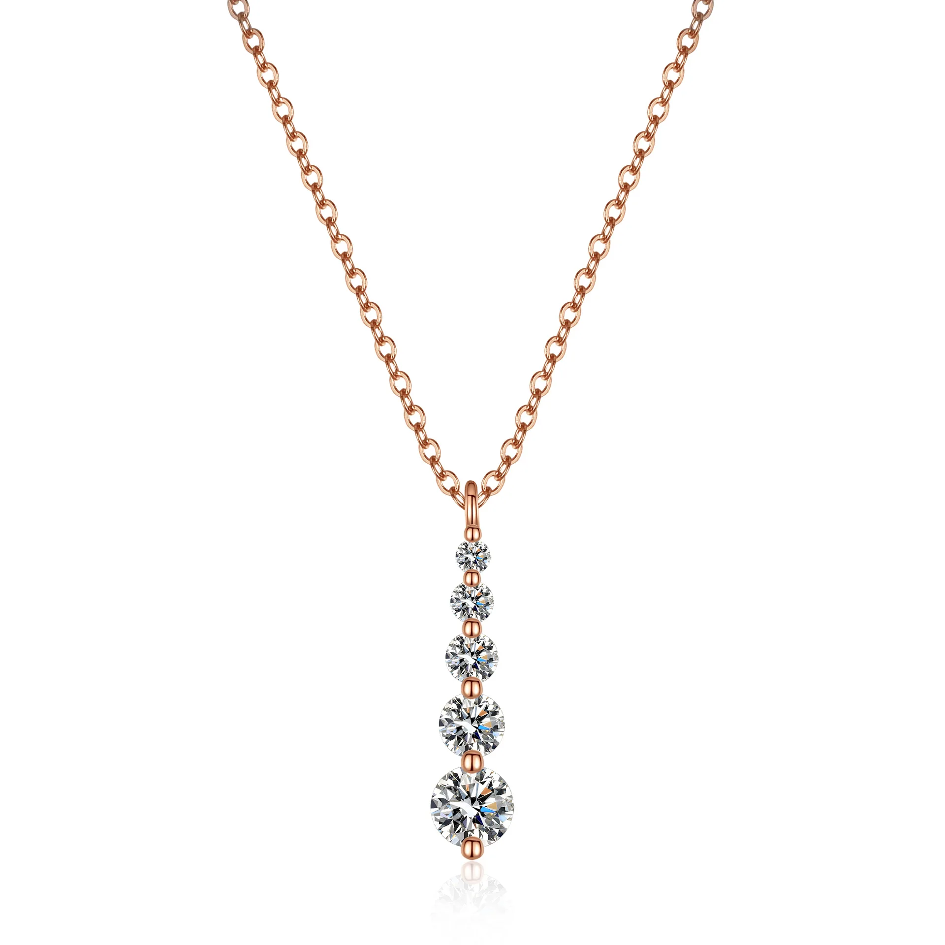 Fashionable Women's 18K Gold Inlaid Necklace, Women's Moissanite Pendant, Versatile Platinum PT950 Diamond Collarbone Chain