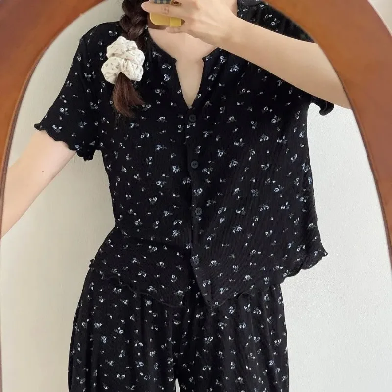 

Women's Floral Loungewear Set Short Sleeve Button-Up Top Wide-Leg Pants Two-Piece Pajamas