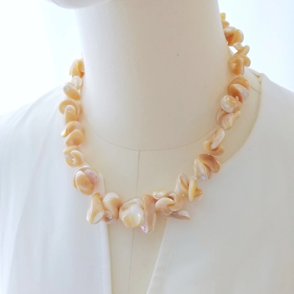 Lii Ji Natural Stone Necklace 48cm Shell Necklace Stock Sale Jewelry Gift