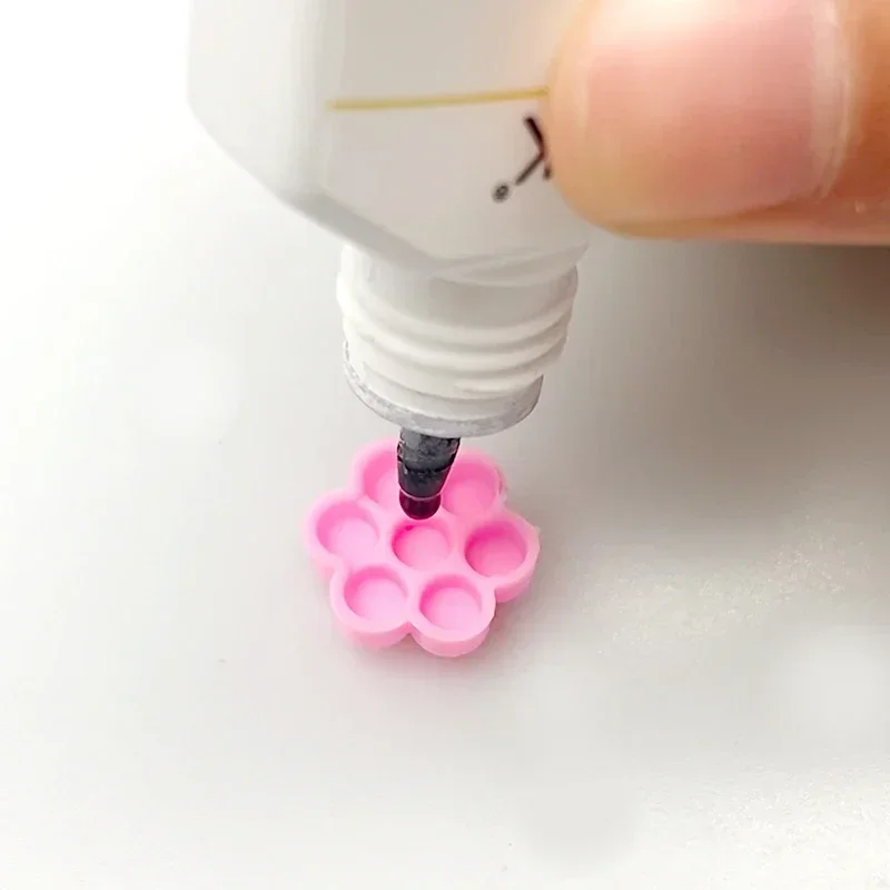 100PCS False eyelash tool accessories plastic portable eyelash powder flower cup wreath  eyelash flower cup mini cute flower cup