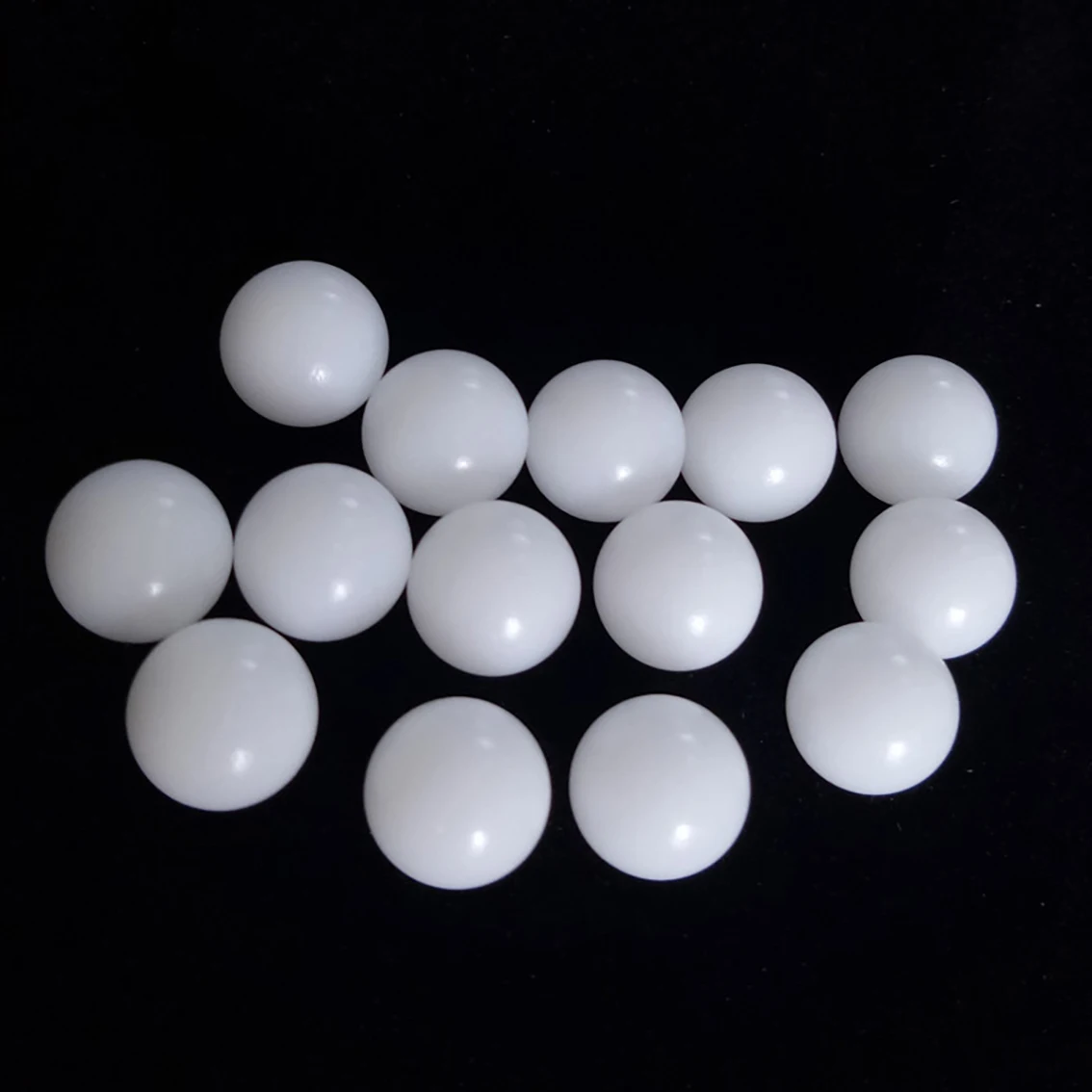 POM Solid Plastic Ball Precision Polyoxymethylene Plastic Ball With a Diameter of 1/1.2/1.5/1.588~50.8mm