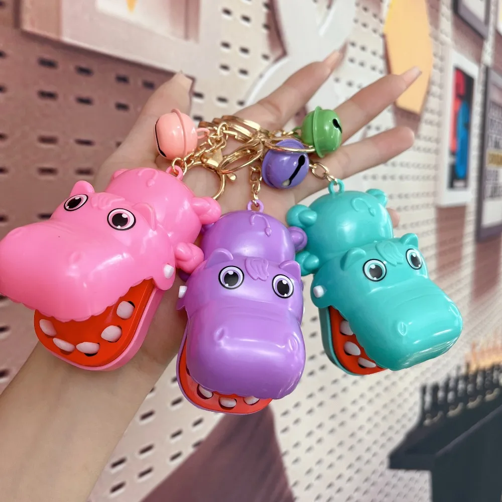 Finger Biting Prank Toy Thai Dwarf Hippo Moo Deng Creative Luminiferous Keychain Zoo Souvenirs Small Gift