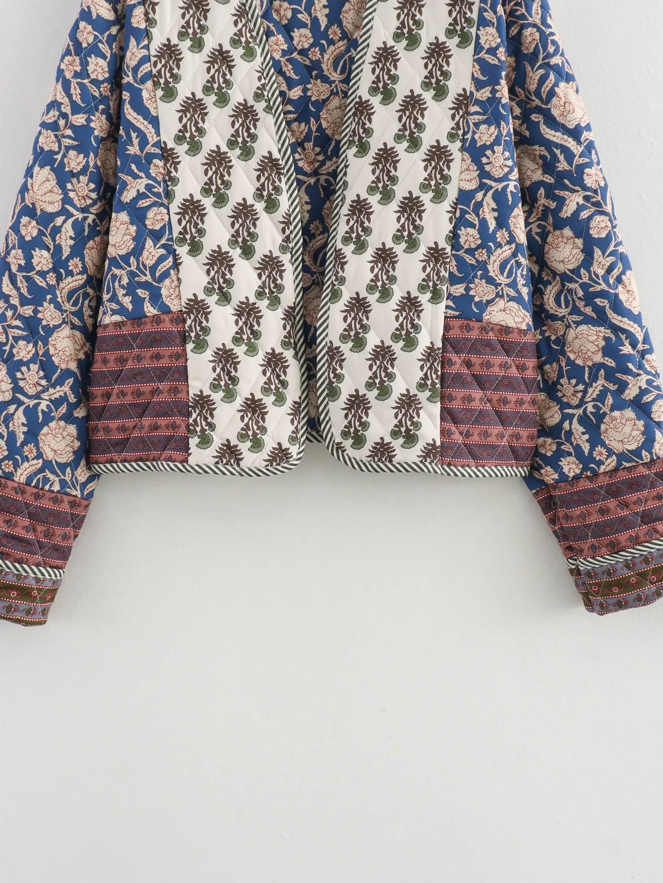 Chaqueta Vintage de algodón con estampado de retazos para mujer, abrigo corto holgado acolchado de manga larga y cálido, prendas de vestir para