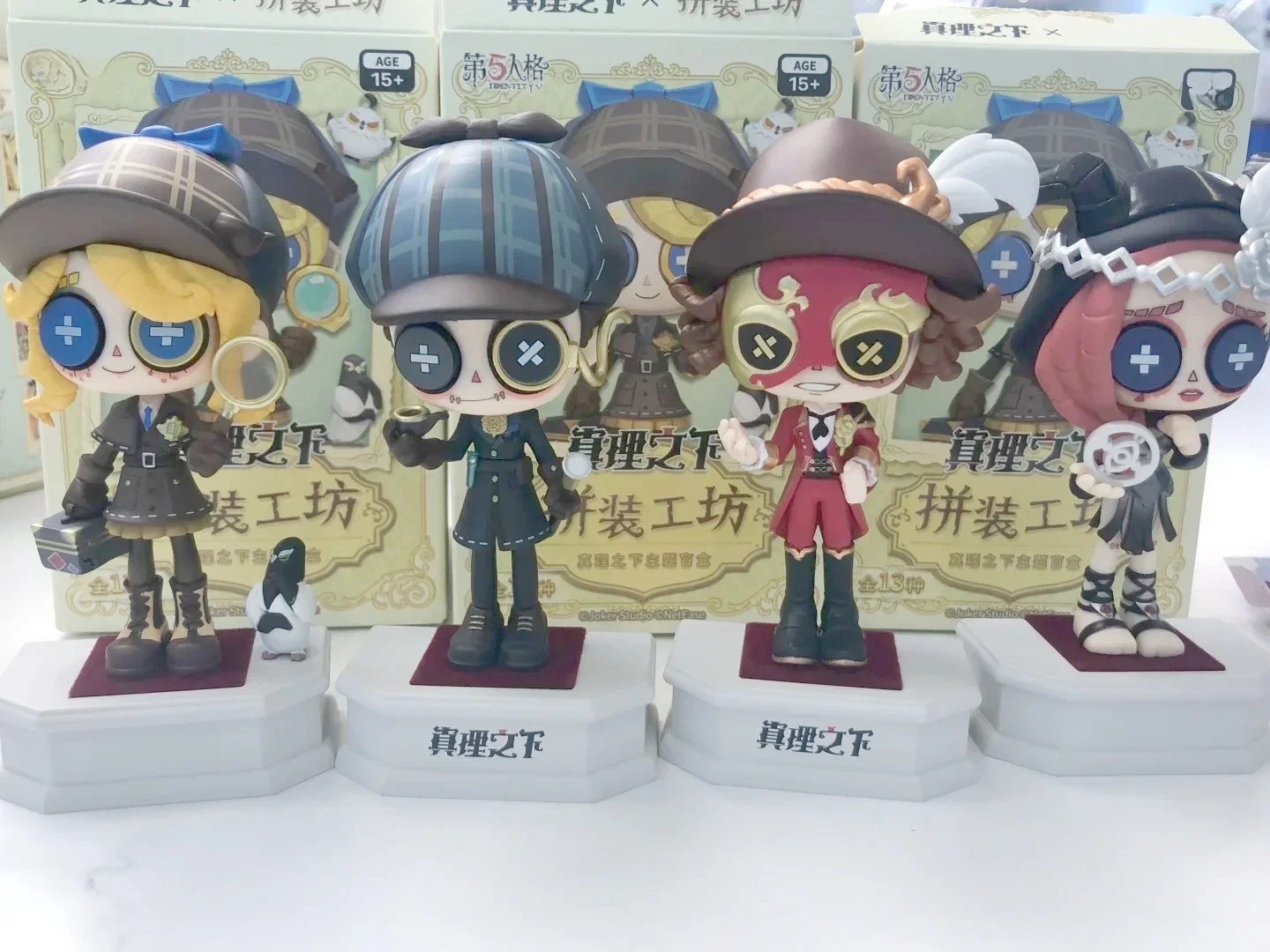 الهوية الحقيقية الخامس الجمعية الشكل إيما وودز بستاني Naib Subedar المرتزقة تريسي ريزنيك ميكانيكي إيلي كلارك سير نموذج اللعب