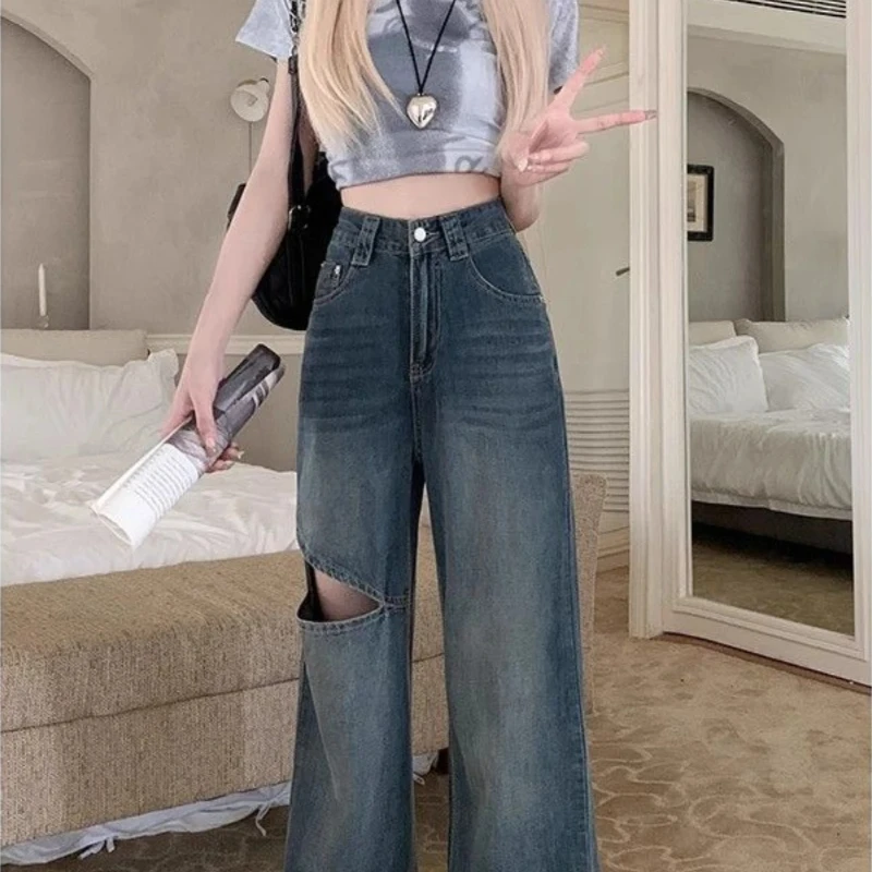 

Straight Leg Women's Jeans Medium Waist Female Cowboy Pants Gyaru Harajuku Fashion Trend 2025 2000s Y2k Grunge on Sale Trousers