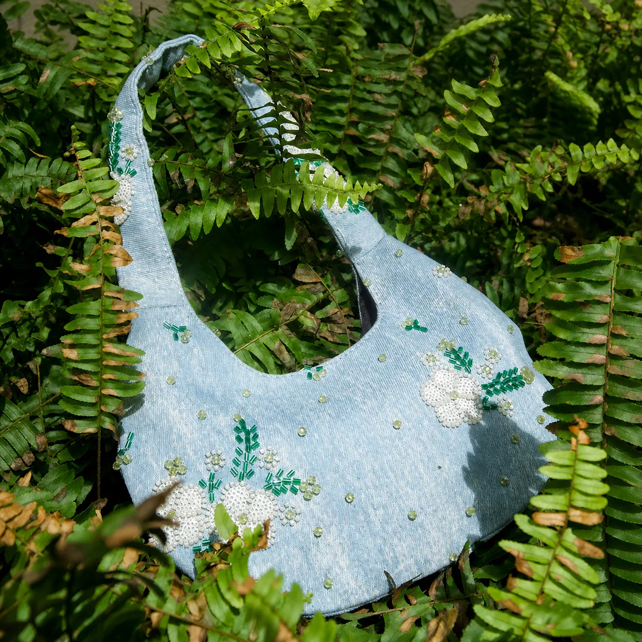 

Vintage Hobo Handbag Light Blue Handmade Embroidery Bag Denim Shoulder Bag Medium Hardness Beaded Floral Bag For Street Fashion