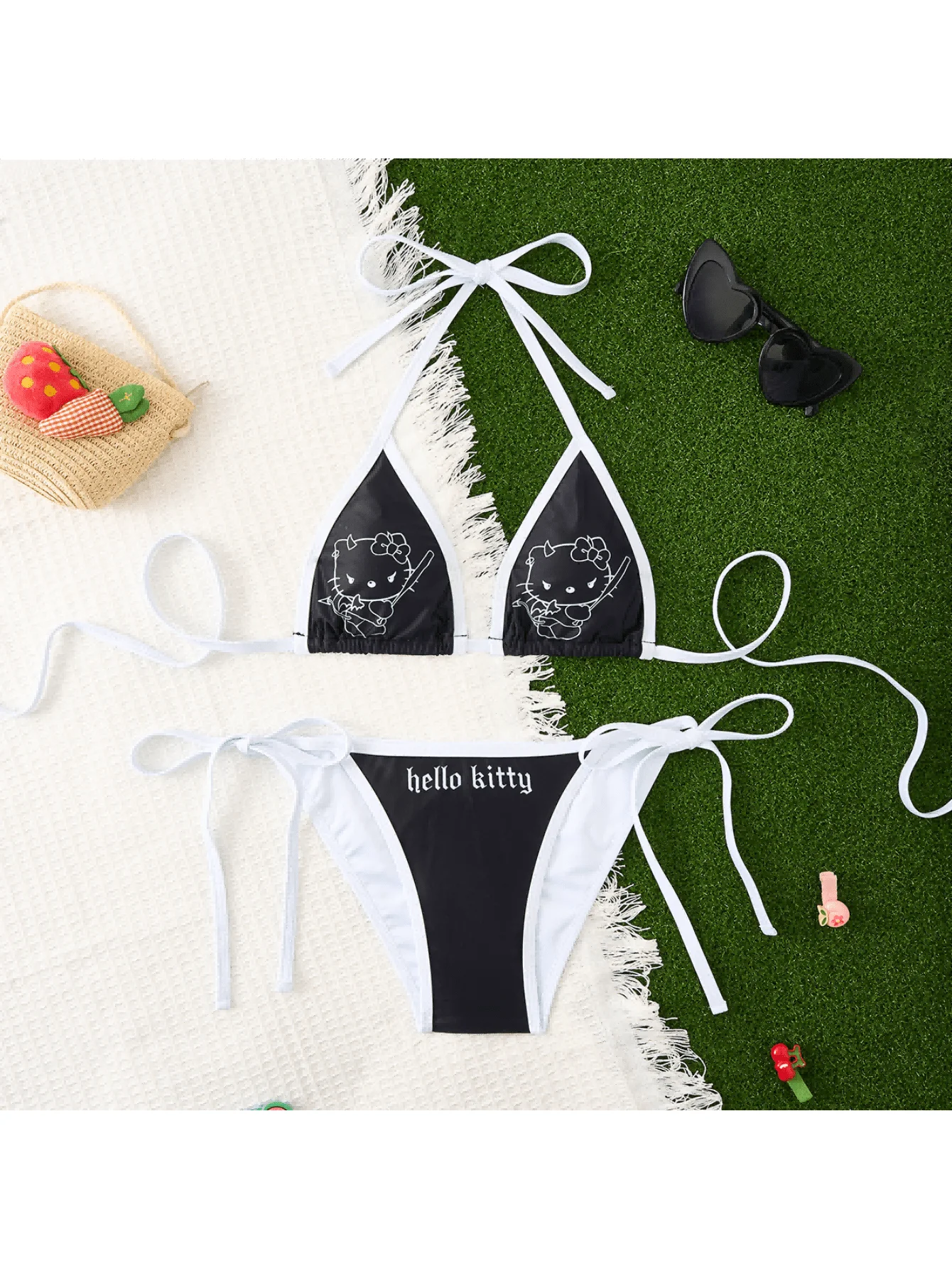 

Симпатичный комплект бикини с принтом Hello Kitty, черно-белый контрастный купальник с завязками сбоку, пляжная одежда в стиле Y2K с мультяшным котом для девочек