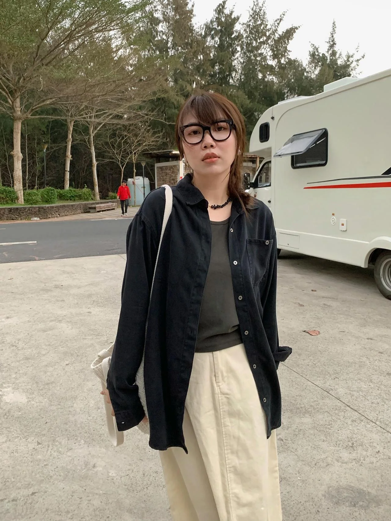 

Ретро-рубашка в гонконгском стиле, свободного кроя, с длинными рукавами, из лиоцелла и денима, женская, модная, с защитой от УФ-излучения, однотонная, с воротником-стойкой и пуговицами.