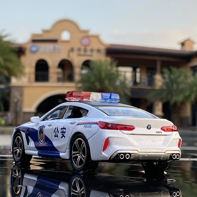 1:32 BMW M8 Car Model Decoration Simulation Alloy Car Model Police-Car Model Sound Light Toy Pull Back Car Children Gifts A29