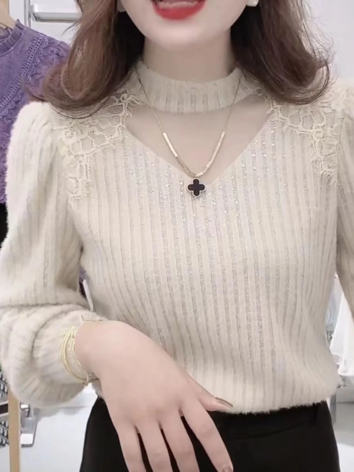 レディース-ファッション-ファーストライク-ファー付きハイネック-ブラウス-ベースシャツ-シンプルデザイン-トップス-秋冬用-エレガント-袖なし-ネクタイ不要