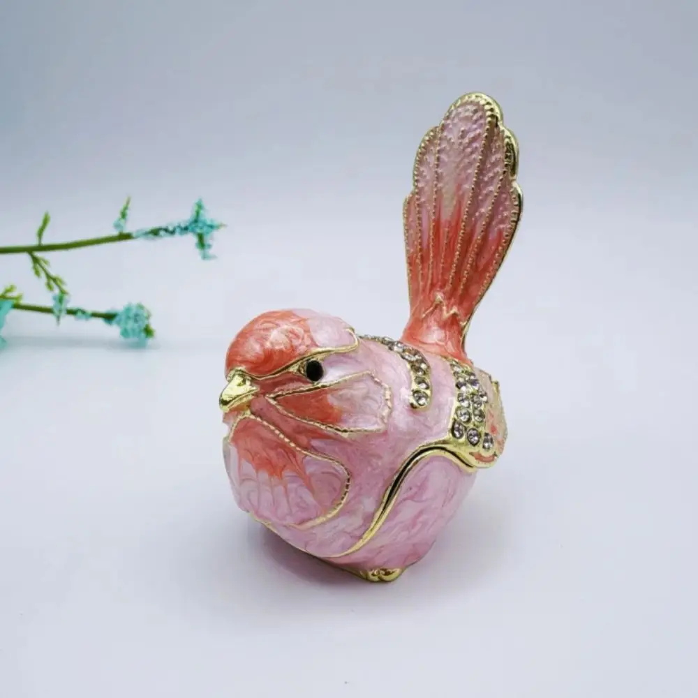 Mini Size Bird Trinket Box Pink Blue Color Exquisite Craftsmanship Jewelry Ring Holder Metal Material European American Style