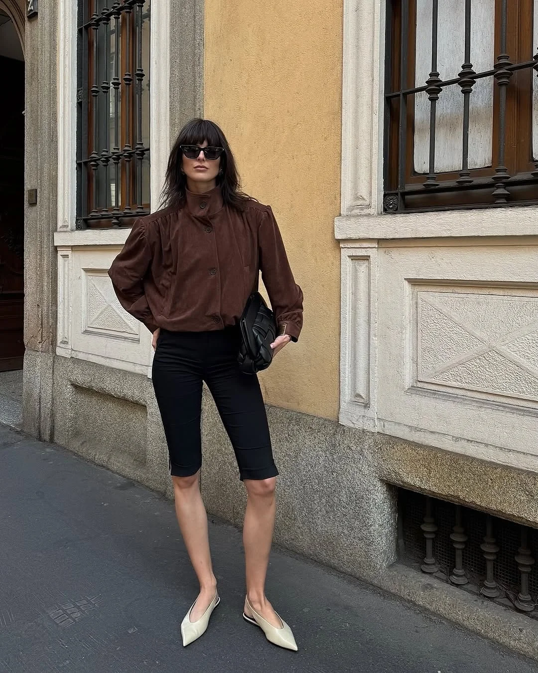 

HH Women Autumn New Fashion Vintage Suede Pleated Jacket Female Turtleneck Single-breasted Long Sleeves Pockets Casual Coat