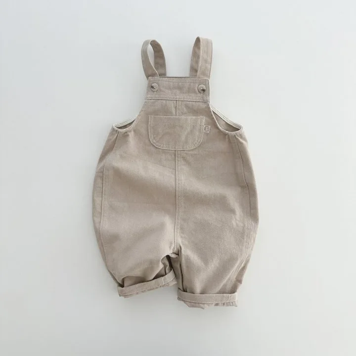 Children\'s denim overalls 0-6 year old boys and girls solid color denim overalls fashionable Korean version denim casual pants