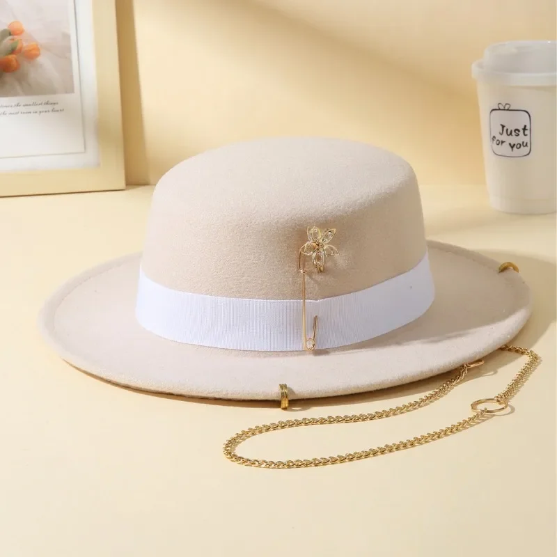 Fashion Chain Felt Hat Pin Decoration Flat Top Jazz Hat Four Seasons Sun Cap Women EU US