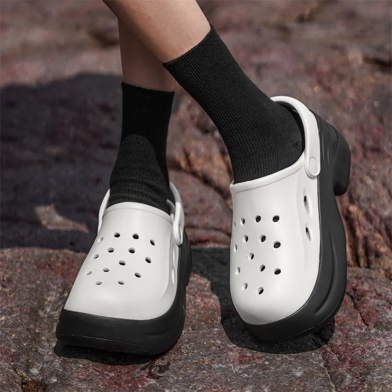 

Hole shoes women's summer new home wear non-slip deodorant slippers outdoor casual wear-resistant high-value sandals