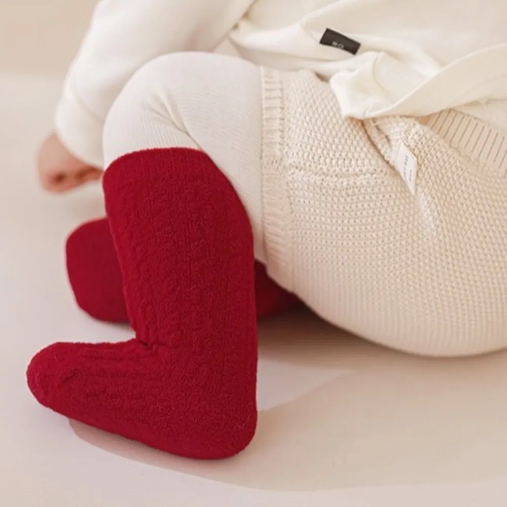 

Soft New Year Infant Socks Middle Tube Warm Red Socks Ball Boneless Construction Thickened Velvet Toddler Socks Celebration