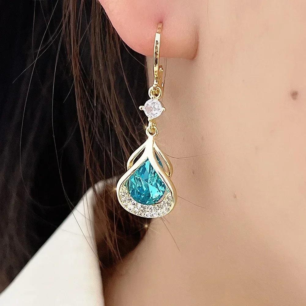 New Fashion Trend Elegant High-end Luxury Super Flash Crystal Tassel Earrings Inlaid Zircon Delicate Ladies Earrings for Women