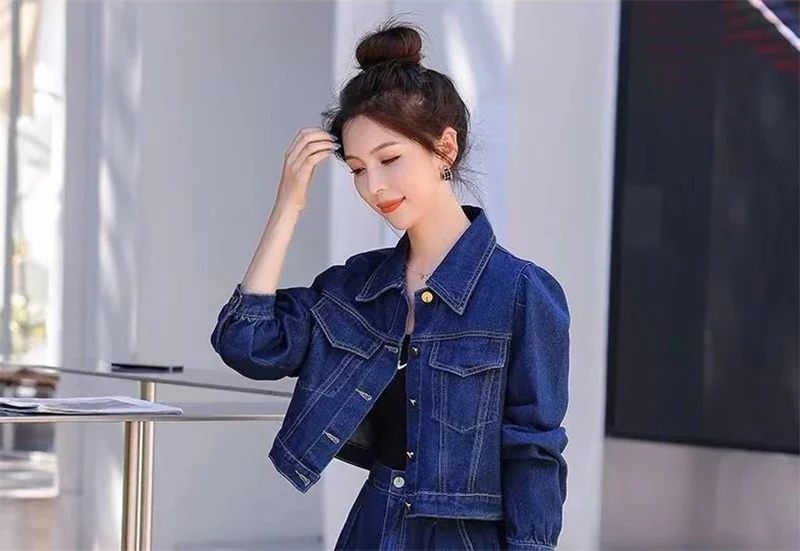 Gonna da donna In Denim con riduzione dell\'età In stile occidentale della stazione europea nella primavera 2024 giacca corta Casual, mezza gonna,