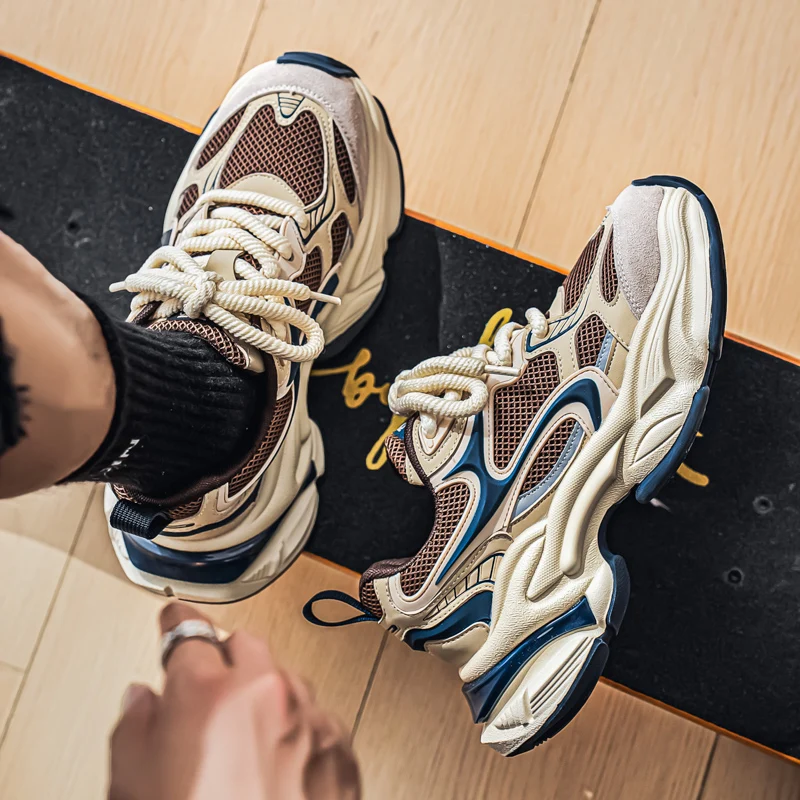 Herren-Dad-Sneaker, atmungsaktives Obermaterial aus großem Mesh, dicke Juteschnürsenkel, farblich abgesetzte dicke Sohle, höhenvergrößernd und rutschfest, retro-trendiger Stil, mehrere Farboptionen verfügbar, vielseitige Freizeitschuhe für den täglichen Arbeitsweg und die Straßenmode. – Detail 4