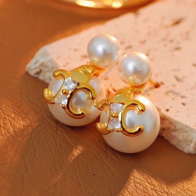 

French Retro Style Simple Double C Simple and Fashionable Round Ball Earrings, Light Luxury and Niche Design Earrings for Girls