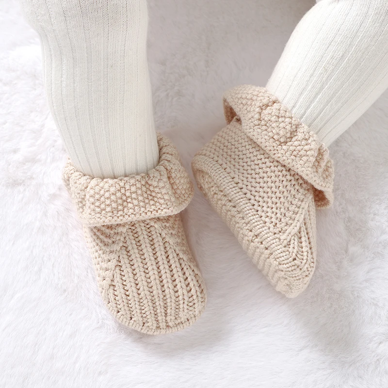 Neugeborenen Baby Schuhe Gestrickte Infant Mädchen Jungen Stiefel Mode Rüschen Slip-on Kleinkind Kind Schuhe 0-18M handgemachte Kleidung Zubehör