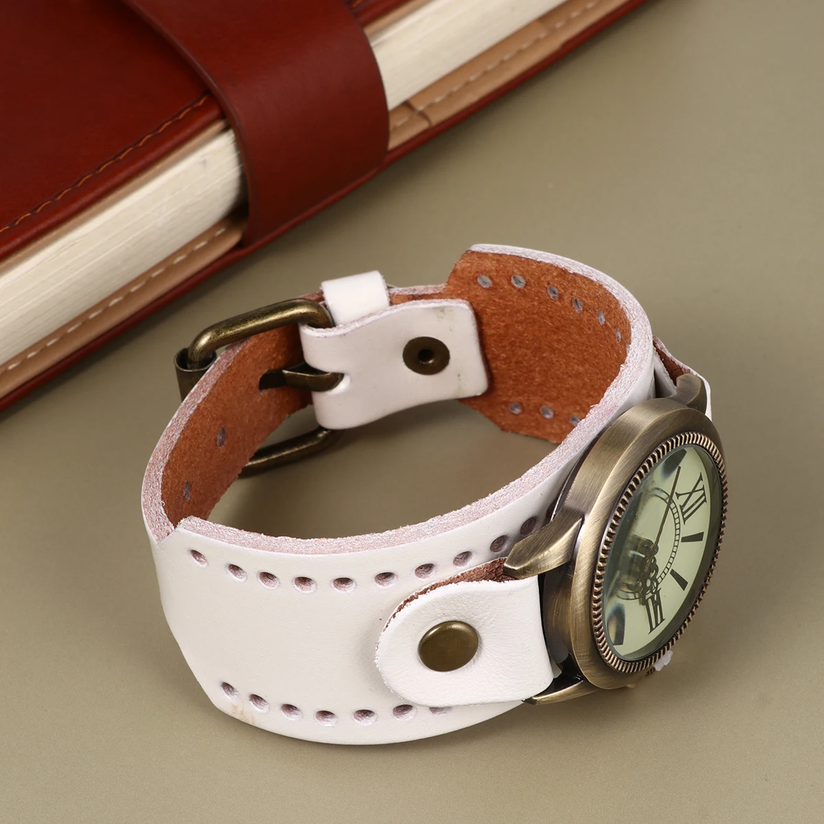 

1Pc White Band Watch Vintage Roman Wristwatch Retro Style Quartz Women Lady Gift for Christmas Birthday