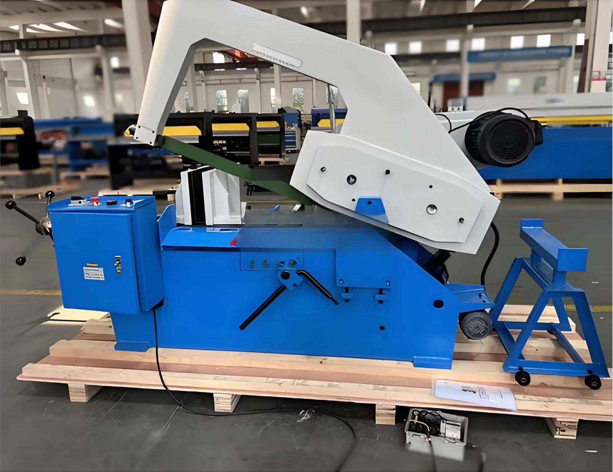 Supertech HS7132 Hydraulic Metal Hack Saw | 45° Oblique Cut Industrial Tool for Steel Bar & Alloy Material Fabrication