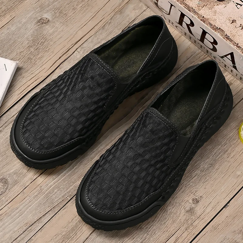 Mesh Breathable Men Shoes Slip On Men Casual Leather Shoes Summer Soft Flats Hot Sale Driving Shoes Breathable waterproof shoes