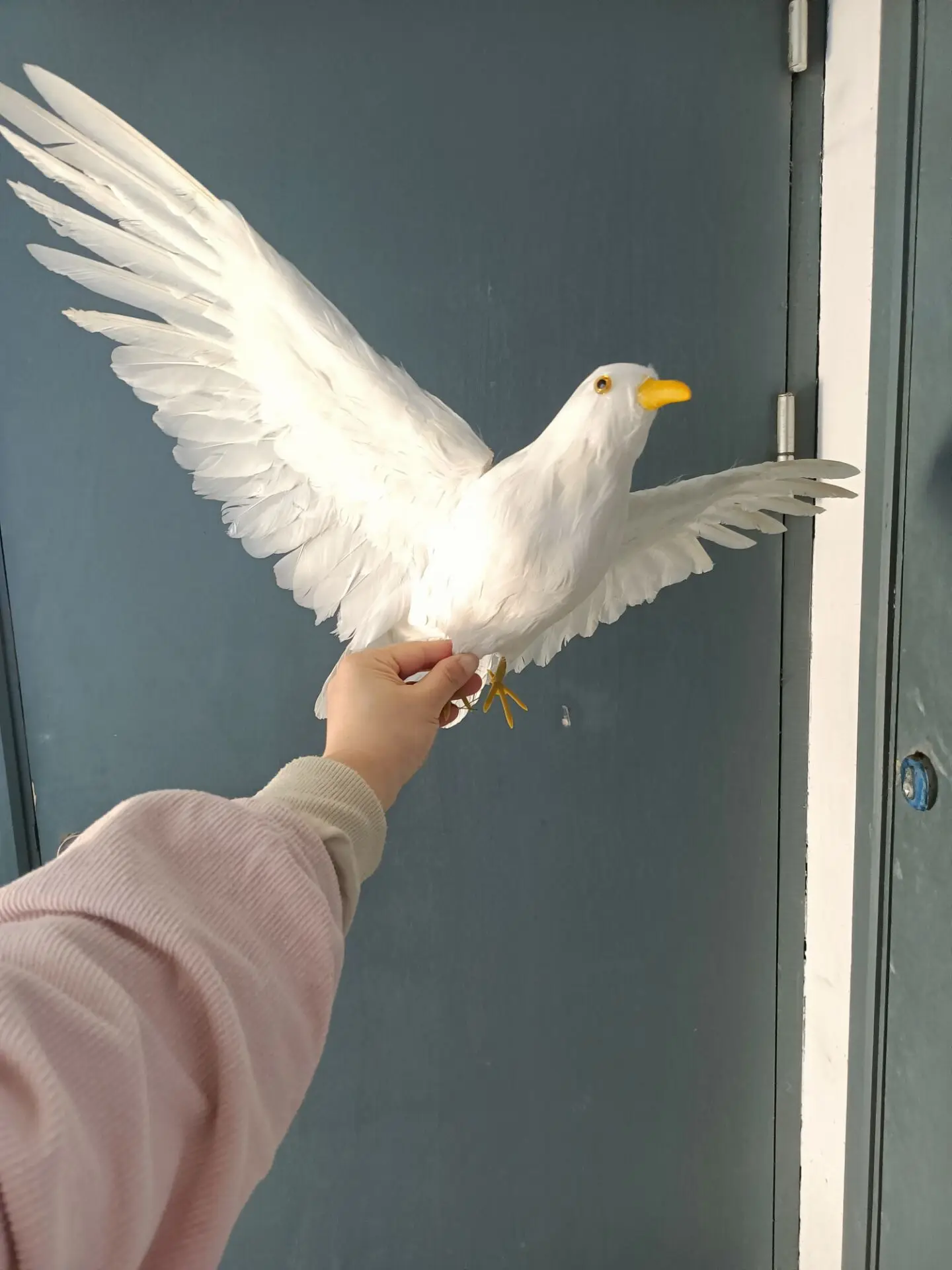 Large White Dove Garden Decoration Simulation Model with Foam Feather Wings Outdoor Bird Gift Approx. 40x75 Cm