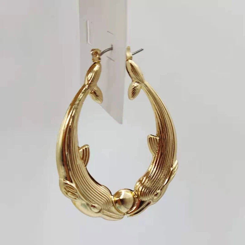 Europe and The United States Simple Fashion Dolphin Earrings for Women Creative Personality Fish-shaped Daily with Jewelry