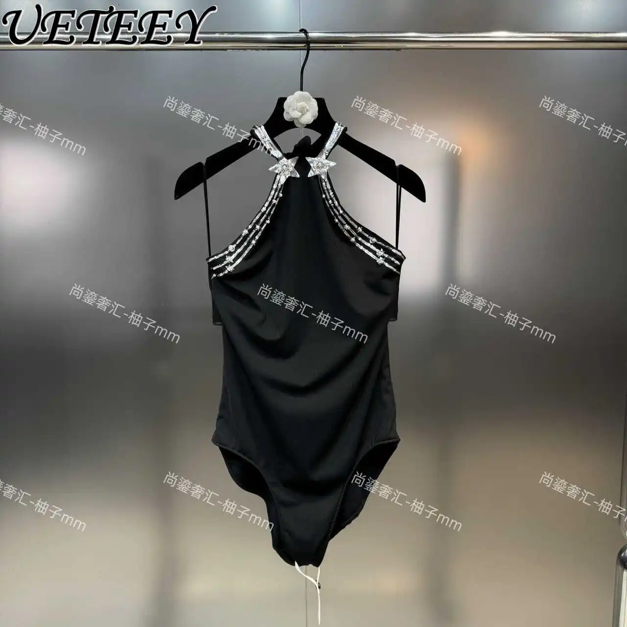 

Autumn New High-End Elegant Beaded Heavy Craft Halter Tank Tops Fashion Versatile Black High Waist Slimming One-Piece Vest