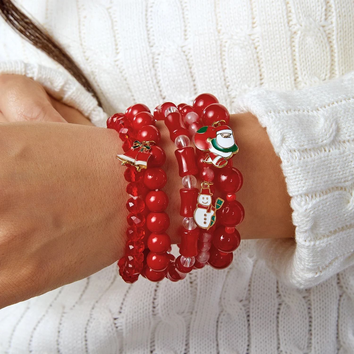 5 Stück Weihnachtsbaum-Elch-Anhänger-Armbänder für Frauen, handgefertigt, bunt, Kristall, mehrschichtig, Perlenarmbänder, Neujahr, Schmuck, Geschenke – Detail 2