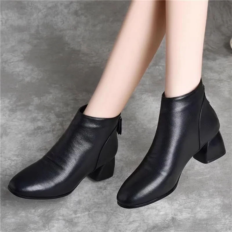 Snow boots women's boots 2024 autumn and winter new cowhide short boots women's middle heel cotton shoes