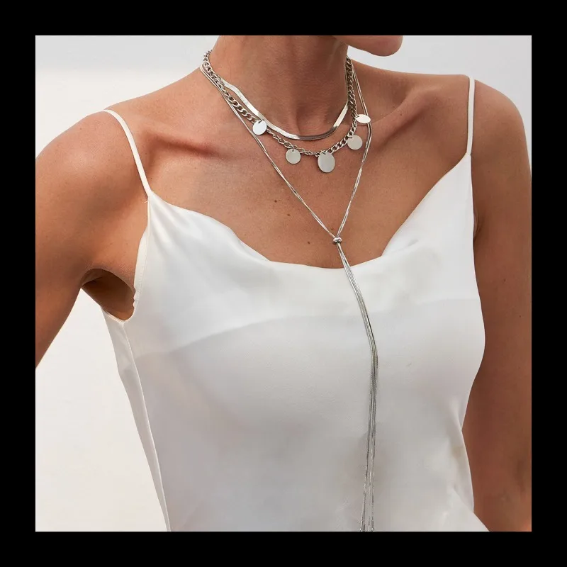 مكدسة القرص المعدني ثعبان العظام سلسلة قلادة شخصية الحب قلادة نوع متعدد الطبقات