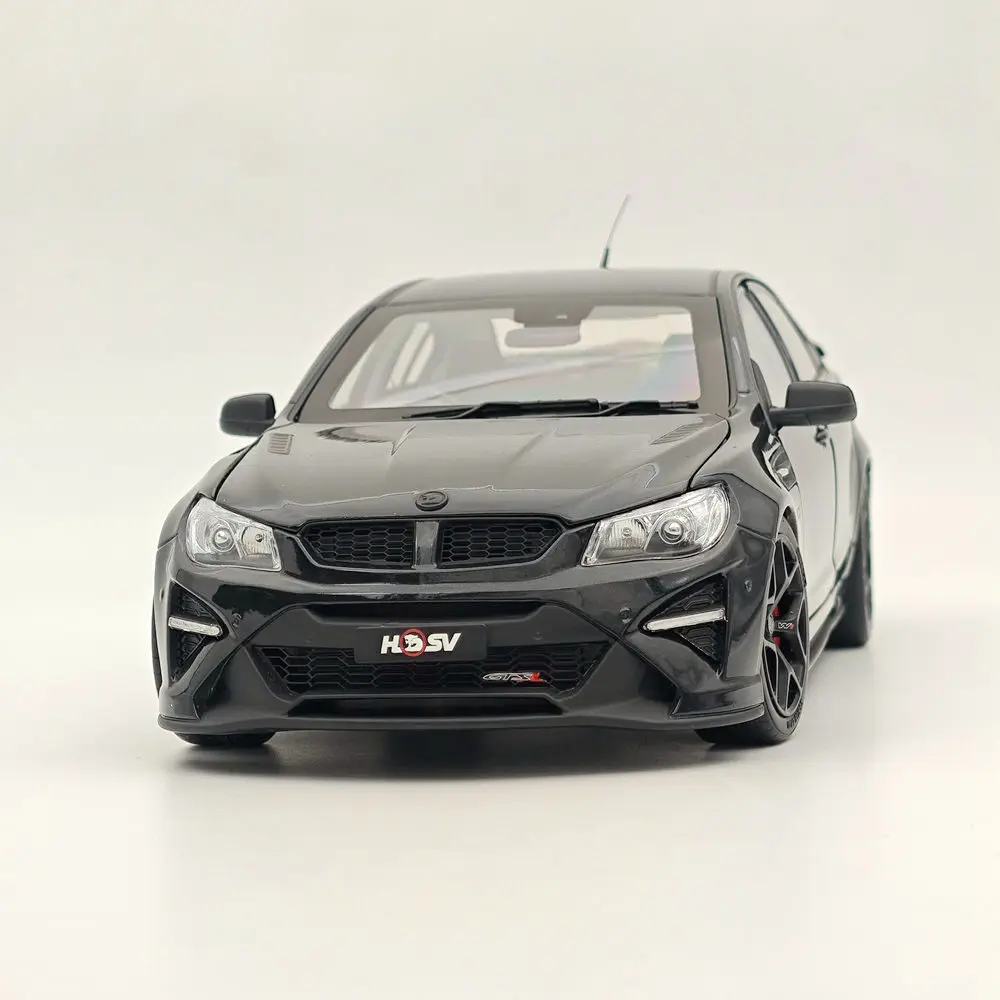 Escala 1/18 para HSV GTSR W1 PHANTOM Black, completamente abierto, puertas, modelos fundidos a presión, colección de coches, regalo automático