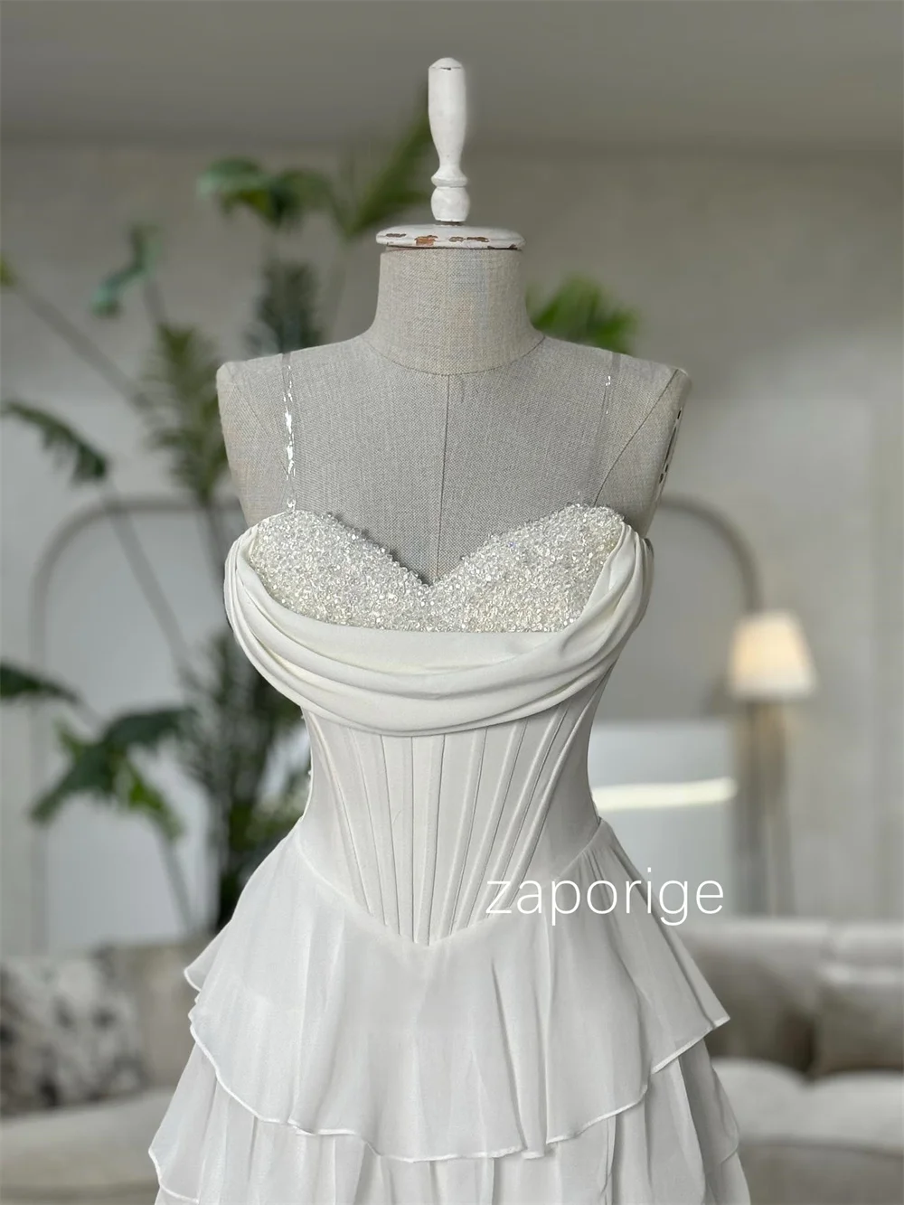 맞춤형 사이즈 가능 쉬폰 티어드 플리츠 A라인 스트랩리스 롱 드레스 맞춤형 행사 프롬 정장 드레스