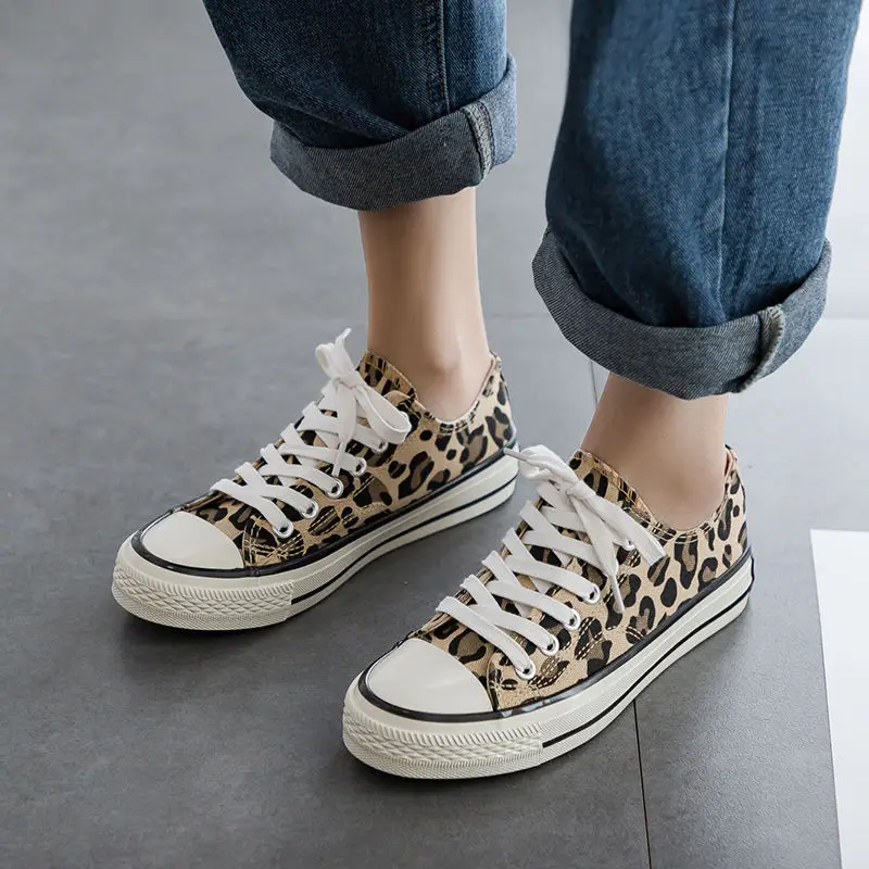 Women\'s Canvas Shoes Summer Leopard Print Lace-up Flats Casual Shoes Lady Autumn High-Top Vulcanized Shoe Non-Slip Sneakers