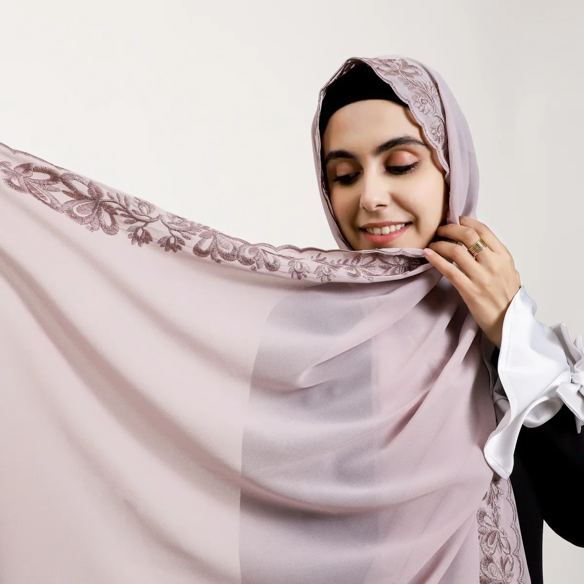 

Soft Embroidered Chiffon Muslim Hijab Islam Stoles Shawl Wrap Turban Bandana Headband For Women Religious Prayer Scarf Headscarf