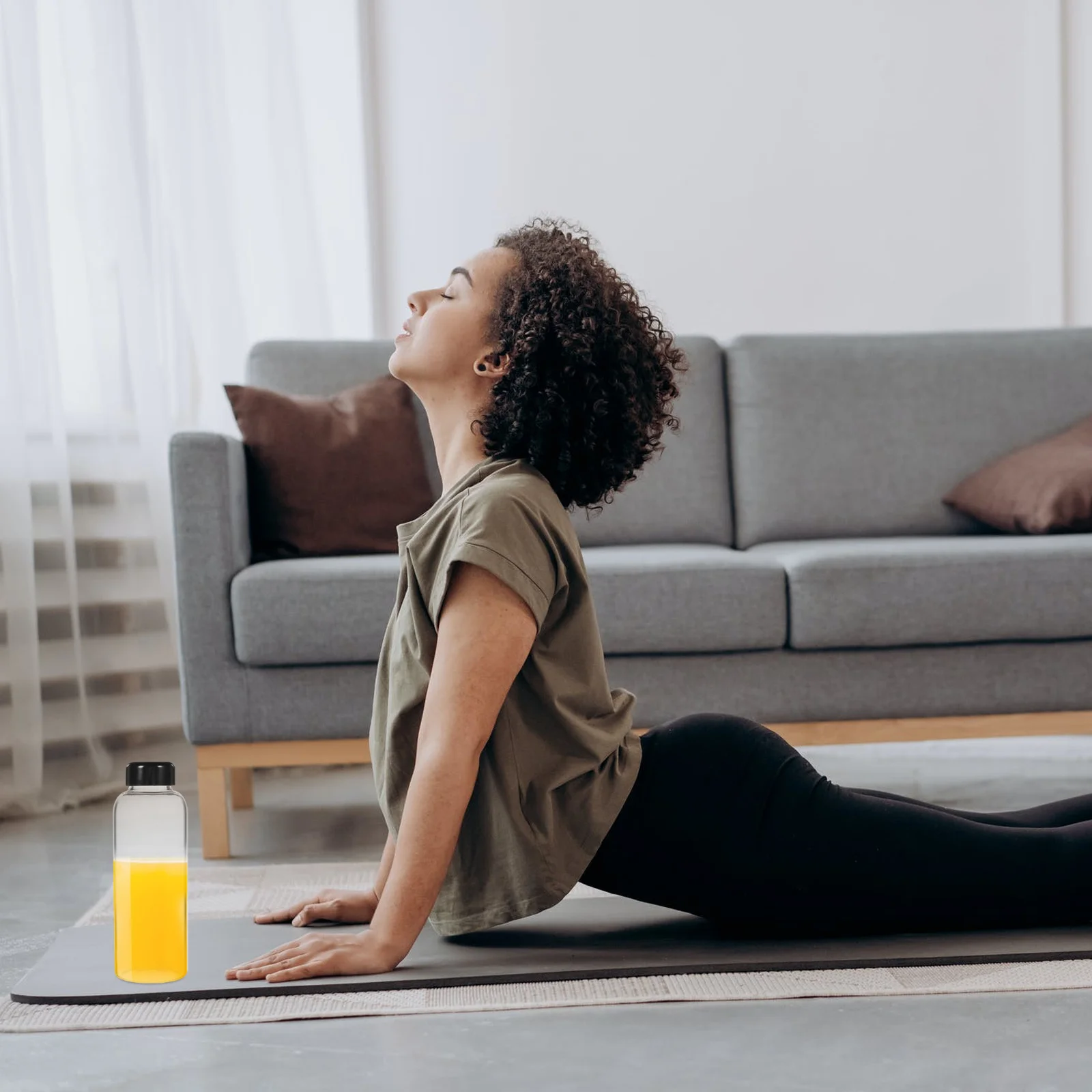 

Transparent Glass Water Bottle Leakproof Sports Outdoor Large Capacity Portable Drinking Bottle Suitable for Milk Juice Tea