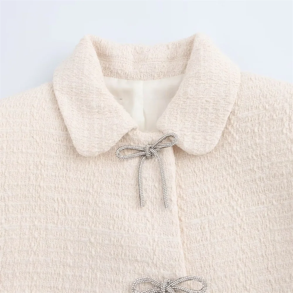 2024 autumn new women\'s clothing sweet and fashionable bow button decoration doll collar texture jacket jacket